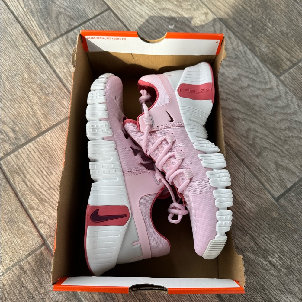 Brand New Nike Metcon 5 “Pink Foam”Women's Workout Shoes DV3950 603 - Picture 8 of 9